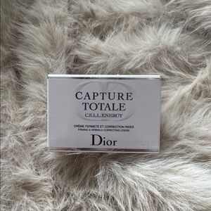 Christian Dior Capture Totale C.E.L.L. Energy Firming & Wrinkle-Correcting 50ml
